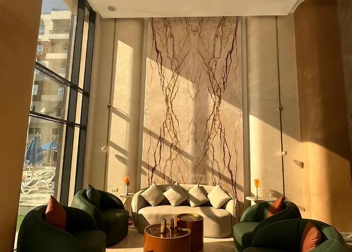 Luxury Newly Built 2 Double Bedroom And Living With Access And Pool In Hurghada, Egypt *