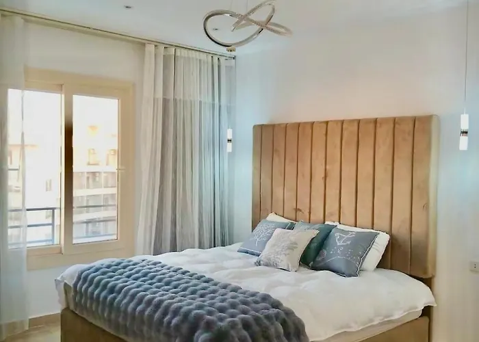 Daire Luxury Newly Built 2 Double Bedroom And Living With Access And Pool In Hurghada, Egypt Hurgada