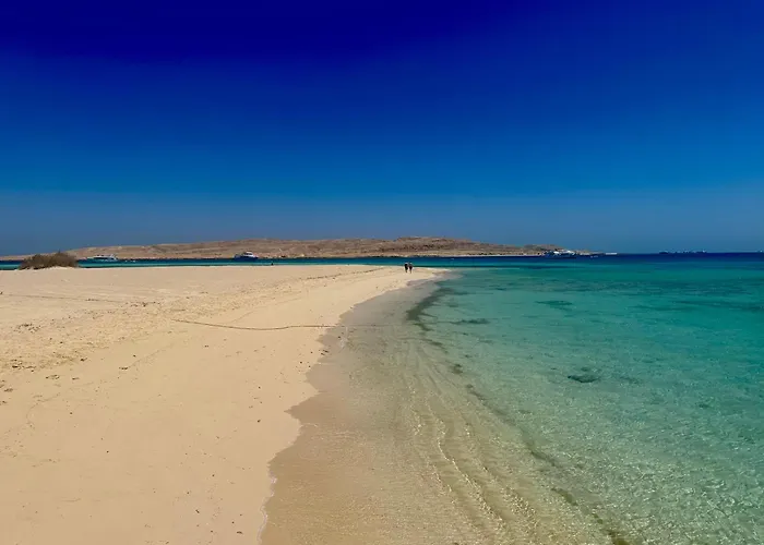 Daire Luxury Newly Built 2 Double Bedroom And Living With Access And Pool In Hurghada, Egypt
